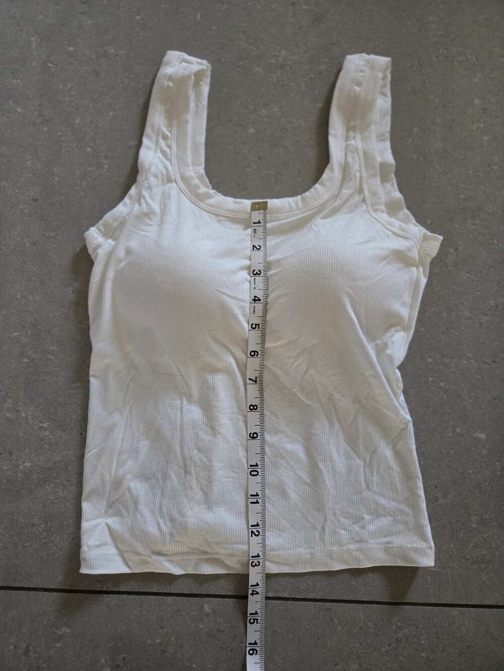 White Ribbed Scoop Neck Tank Top - Women